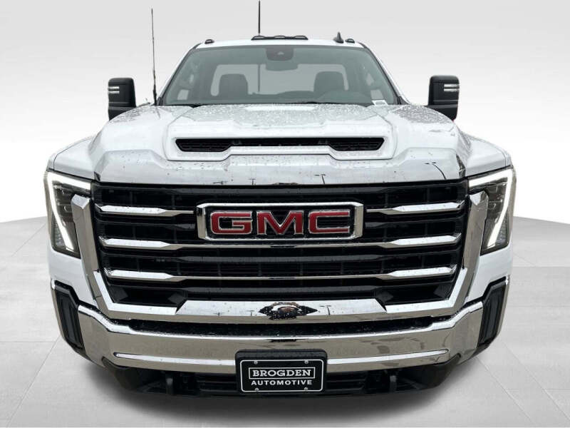 2026 GMC Sierra 3500HD SLE - Photo 11