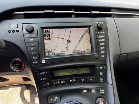 2010 Toyota Prius III