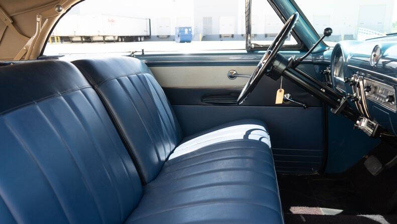 1953 Ford Crestline