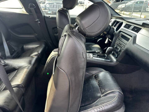 2013 Ford Mustang V6