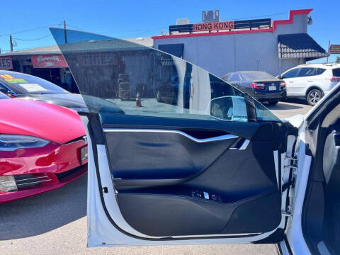 2015 Tesla Model S
