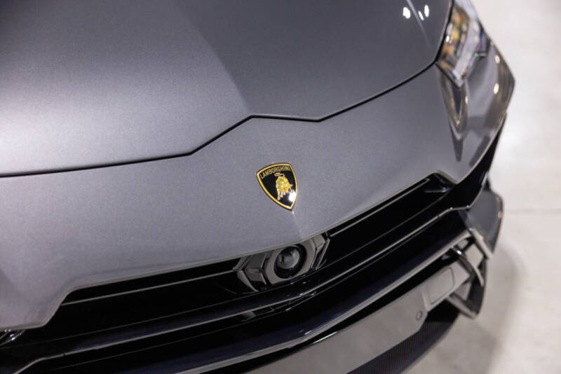 2023 Lamborghini Urus Performante