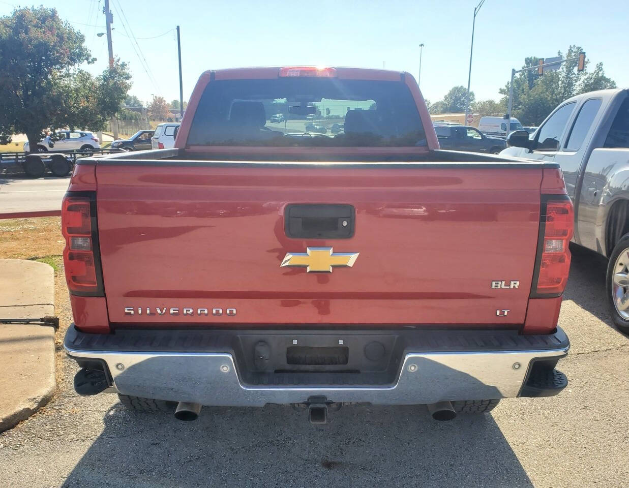 2014 Chevrolet Silverado 1500 for sale at DURANGO AUTO CENTER LLC in Tulsa, OK