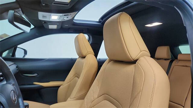 2023 Lexus UX 250h Premium