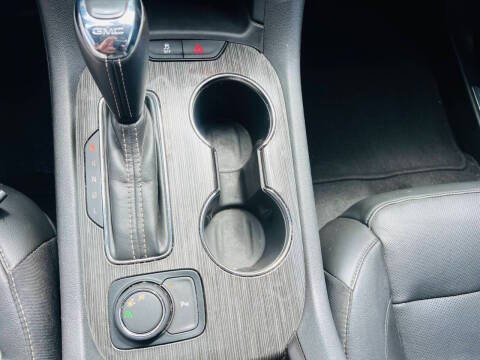 2017 GMC Acadia SLT-1