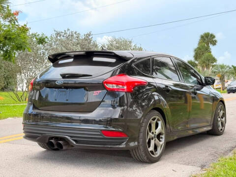 2017 Ford Focus ST