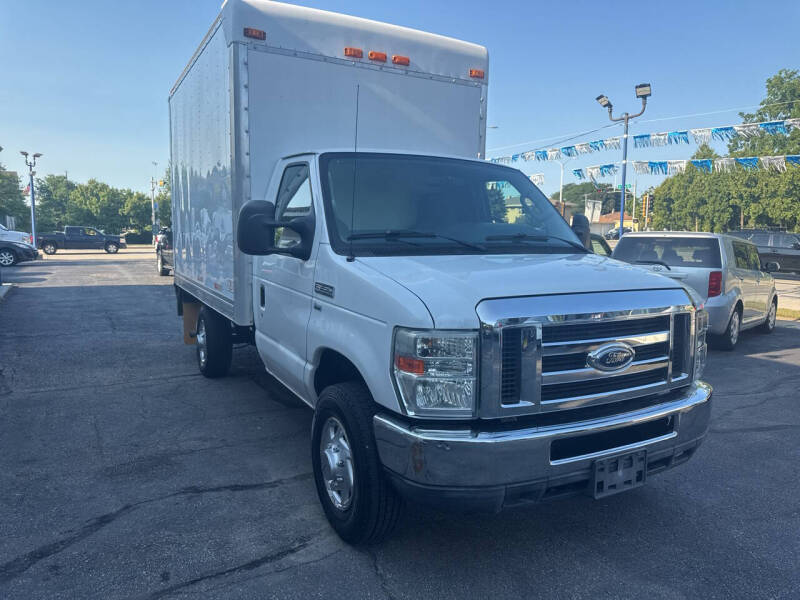 2012 Ford E-Series E-350 SD