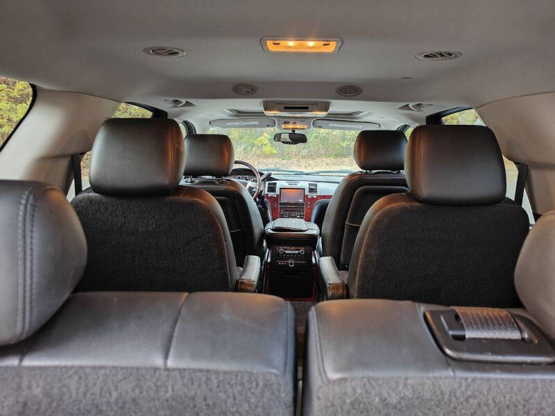 2014 Cadillac Escalade Luxury