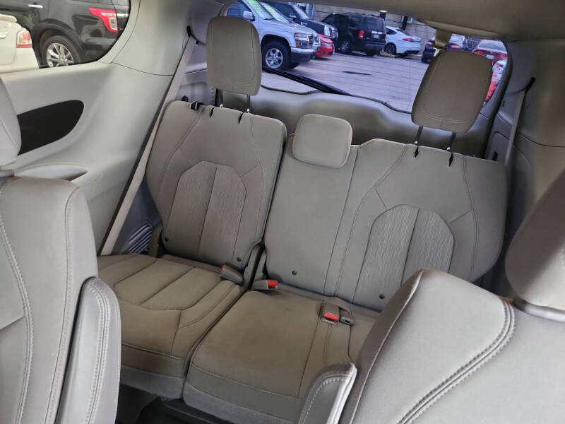 2017 Chrysler Pacifica Touring