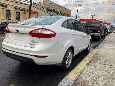 2018 Ford Fiesta SE