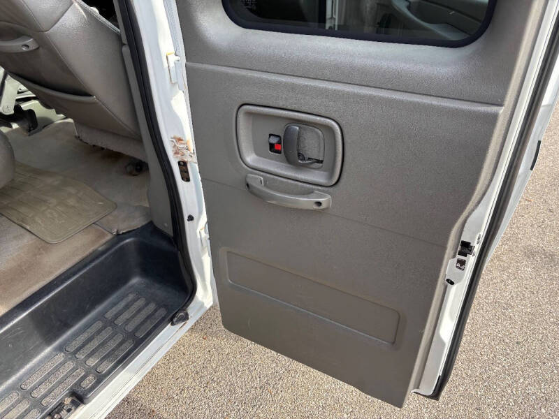 2003 Chevrolet Express 3500 LS