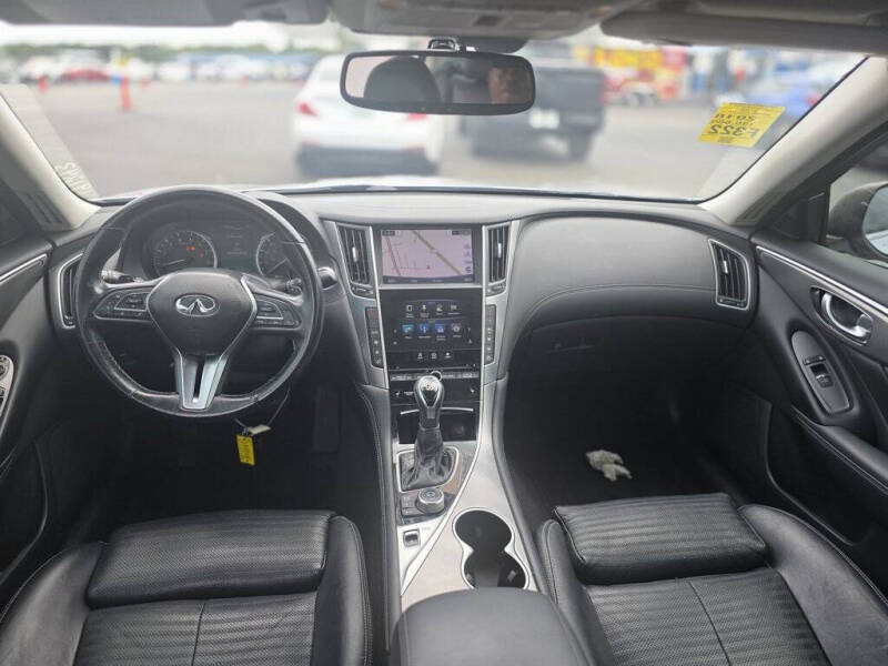 2018 Infiniti Q50 3.0T Luxe