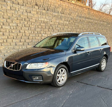 2008 Volvo V70 for sale at R Teto Motor Sales Inc. in Pawtucket RI