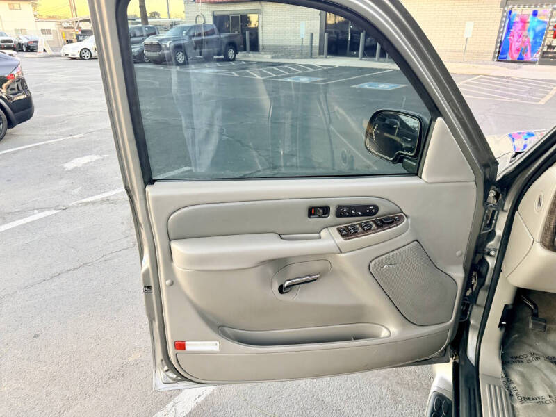 2006 GMC Yukon Denali