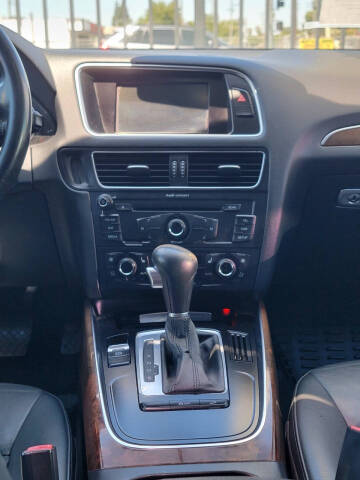 2011 Audi Q5 2.0T quattro Premium