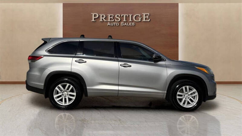 2014 Toyota Highlander for sale at CHRIS SPEARS' PRESTIGE AUTO SALES INC in Ocala FL