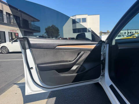 2021 Tesla Model 3 Standard Range Plus
