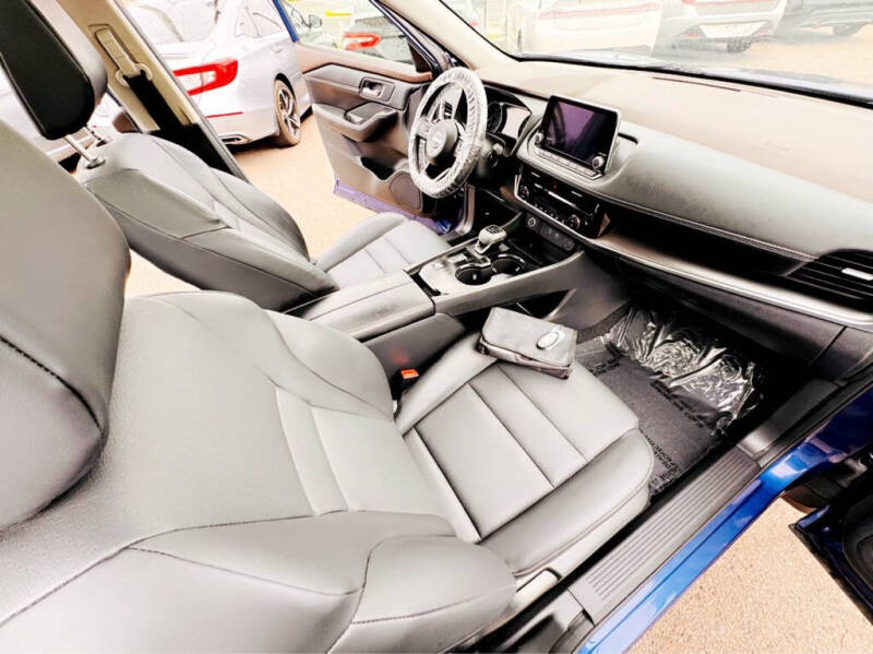 2022 Nissan Rogue SV