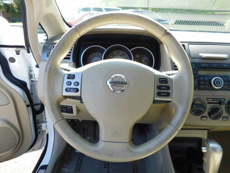 2008 Nissan Versa 1.8 SL