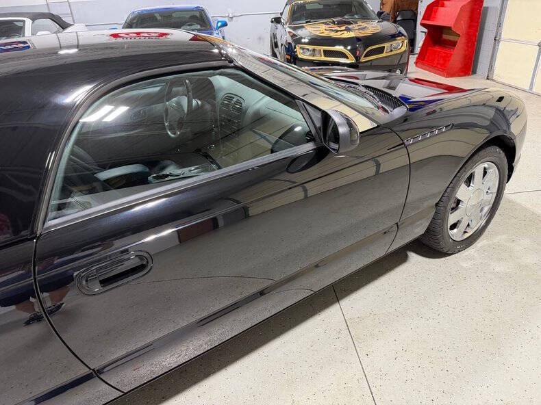 2002 Ford Thunderbird Deluxe