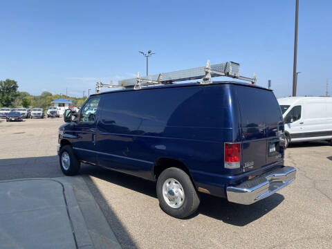 2013 Ford E-Series E-350 SD