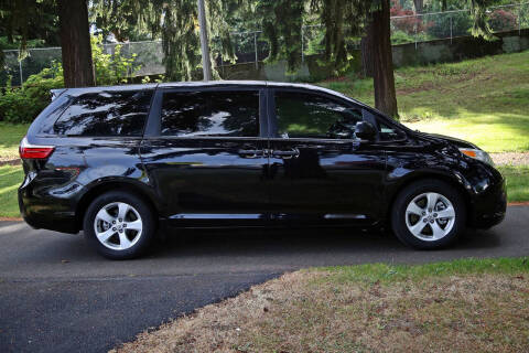 2017 Toyota Sienna L 7-Passenger