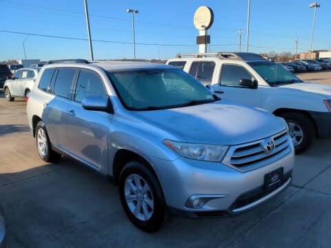 2011 Toyota Highlander for sale at Seth Wadley Chevy Perry in Perry OK