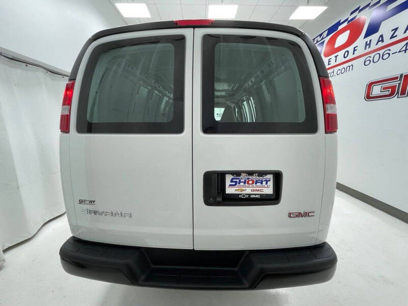 2026 GMC Savana 2500