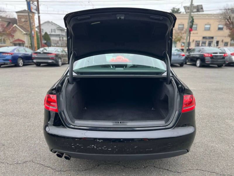 2010 Audi A4 2.0T quattro Premium