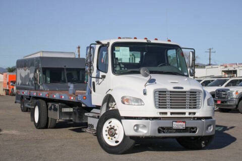 2015 Freightliner M2 106