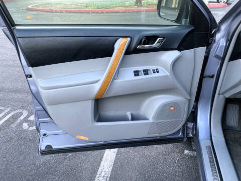 2010 Toyota Highlander Hybrid Limited