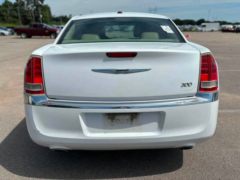 2013 Chrysler 300