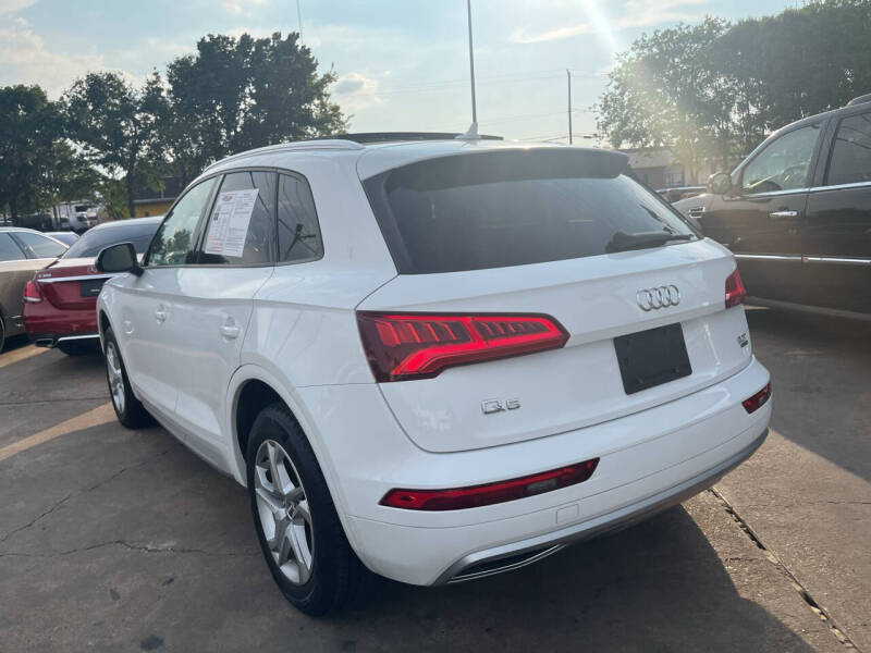 2018 Audi Q5 2.0T quattro Premium
