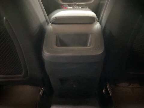 2025 Volvo XC60 B5 Plus Dark Theme