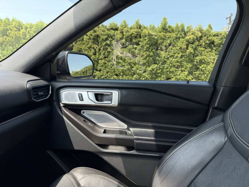 2020 Ford Explorer ST