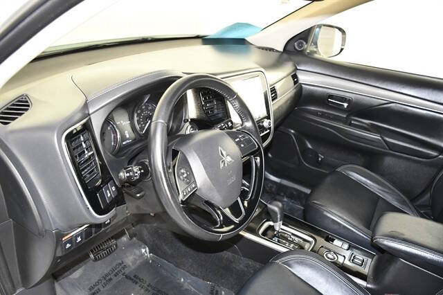 2020 Mitsubishi Outlander SEL