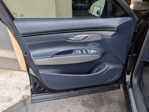 2023 Genesis GV70 2.5T Standard