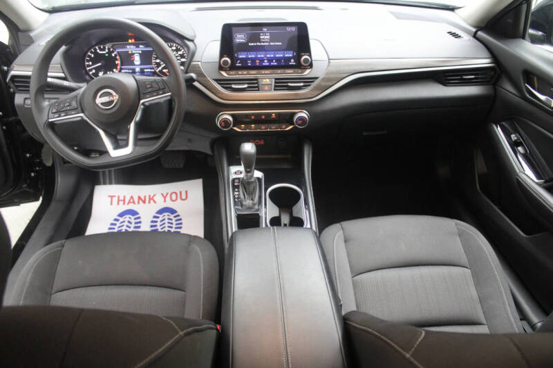 Used 2023 Nissan Altima SV with VIN 1N4BL4DV2PN388803 for sale in Natchez, MS