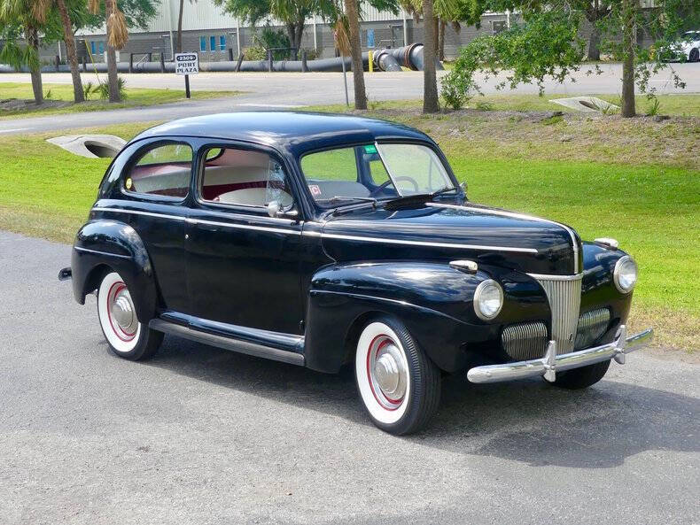 1941 Ford Deluxe