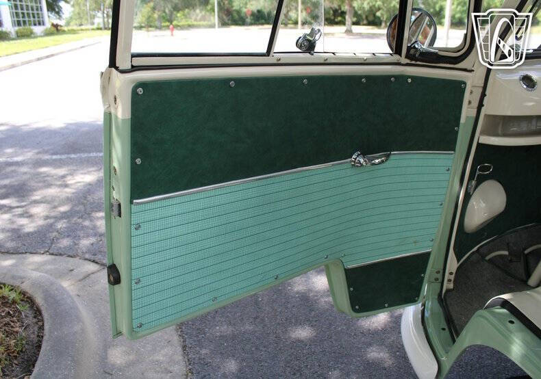 1974 Volkswagen Samba