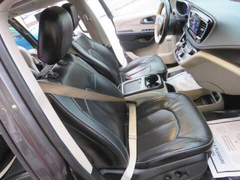 2018 Chrysler Pacifica Hybrid Limited