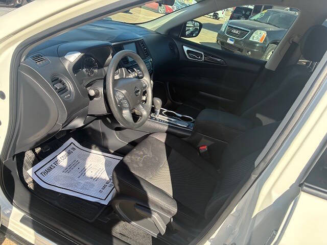 2017 Nissan Pathfinder S