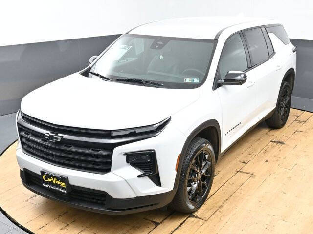 2024 Chevrolet Traverse LS