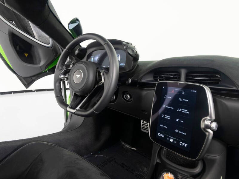 2025 McLaren Artura Spider