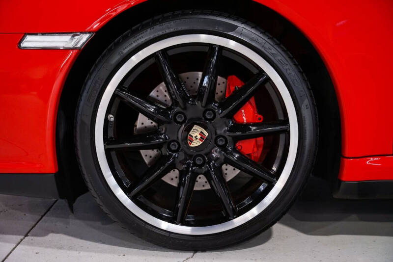 2012 Porsche 911 Carrera 4 GTS