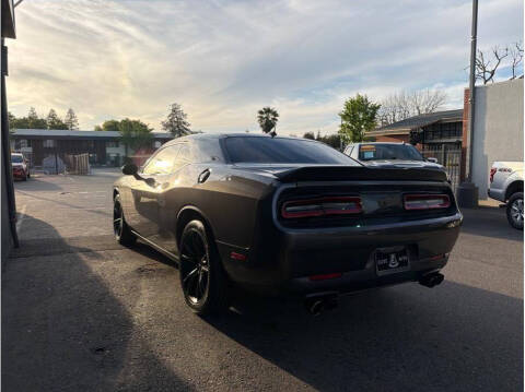 2017 Dodge Challenger
