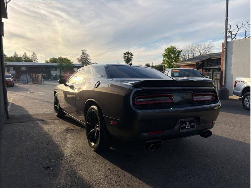 2017 Dodge Challenger