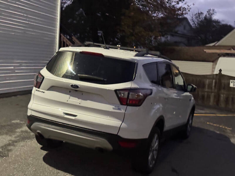 2018 Ford Escape SE
