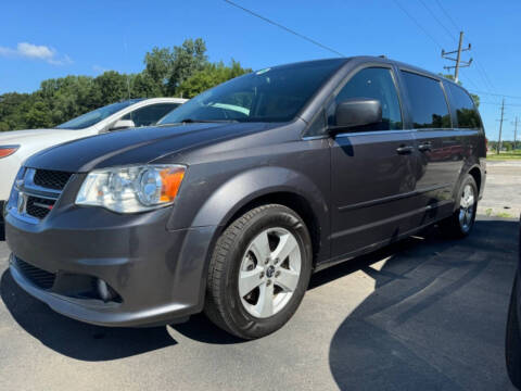 2017 Dodge Grand Caravan for sale at Patrick Auto Group in Knox IN