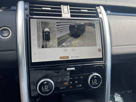 2025 Land Rover Discovery P300 S